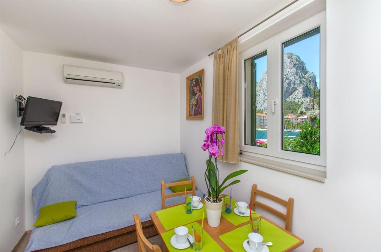 Apartments Mira Omiš Exterior foto